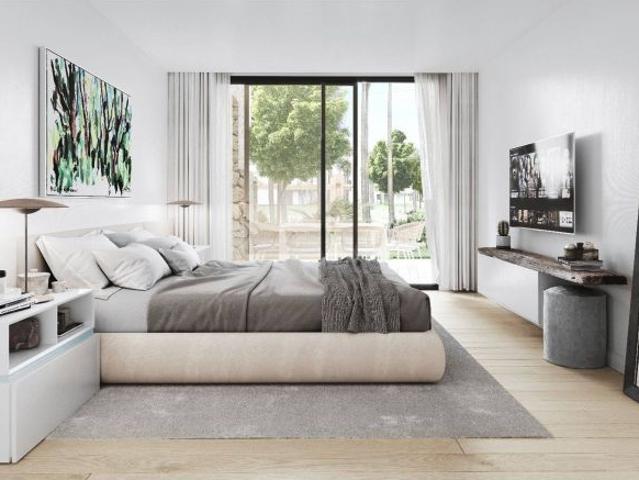 Tu Oasis Privado con Solárium en venta en la Exclusiva Nueva Milla de Oro de Estepona. Málaga