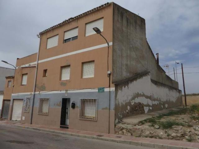 Tu próxima vivienda en Sax: espacio, amplitud y potencial