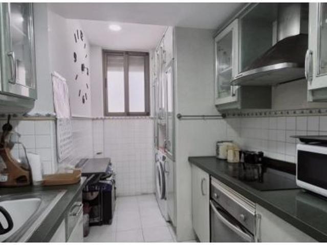TU PRÓXIMO HOGAR EN ALMERIMAR TE ESPERA. A LA VENTA BAJO DE TRES DORMITORIOS