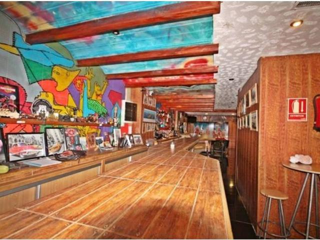 ¡Tu Propio Bar en el Corazón de Torrevieja!