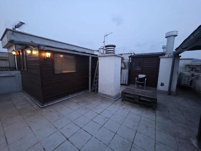Tu propio oasis en Mollet: piso con gran terraza privada y barbacoa