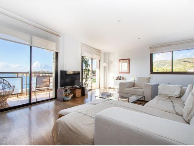 Tu primer hogar en Cala Major, listo para enamorarte