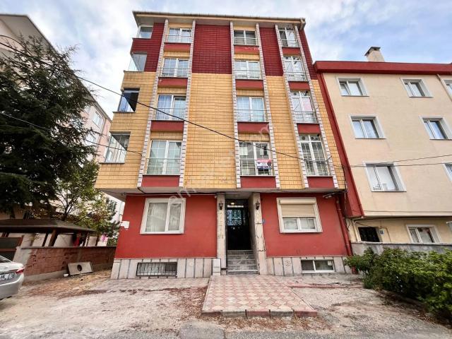 Tuğradan Kıvanç'ta 2+1 Arakat 3 Balkonlu Satılık Daire