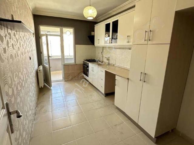 Tuğra'dan Reşadiye Mahallesinde 2+1 Geniş Satılık Daire