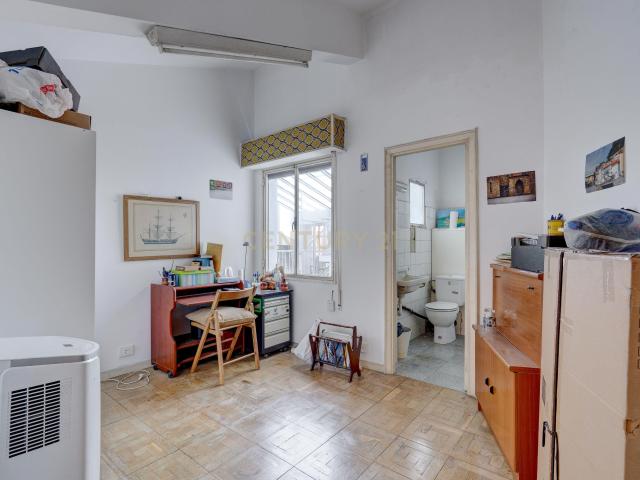 Tu Refugio Creativo en el Corazón de Amara: Office Exclusivo en Sancho el Sabio