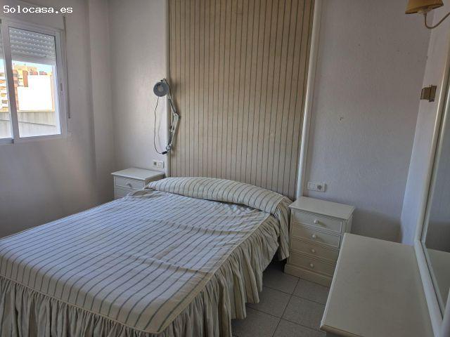 Tu refugio en las alturas: Ático con carácter en el centro de Algeciras
