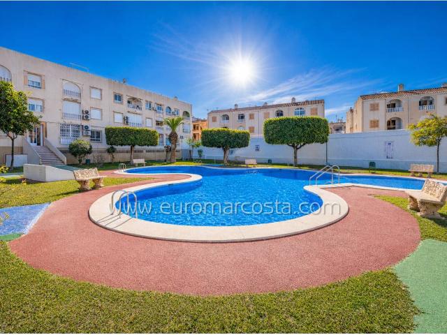 Tu Refugio Soleado a 250m del Mar en Torrevieja!