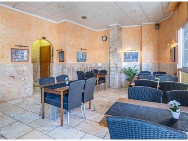 Tu restaurante en el centro de Torrevieja te está esperando