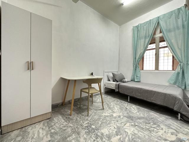 Tun Aminah Fully Furnished Single Aircon Room for Rent