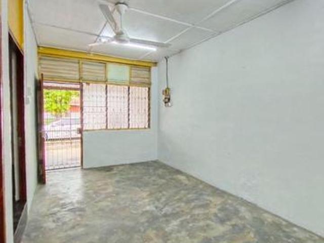 Tun aminah single storey terrace house