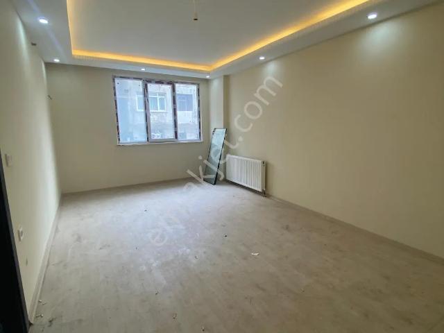 Tuna Mah.site İçerisinde 1.kat 85m2 2+1 Sıfır Satılık Daire