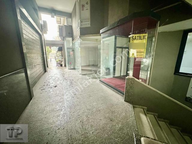 Tunalı Hilmi Kıtır & A4 Yanı Kuğulupark Dibi 34m2 Satılık Dükkan