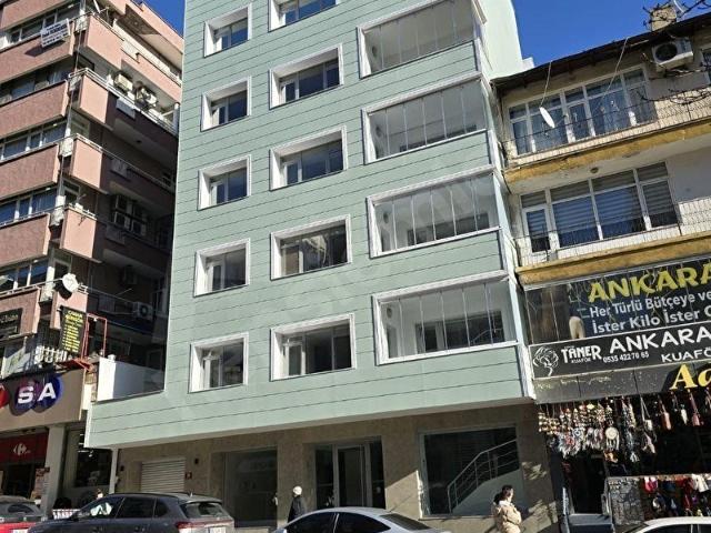 TUNALI HİLMİ CADDESİNDE 3000 m2 TİCARİ KOMPLE BİNA