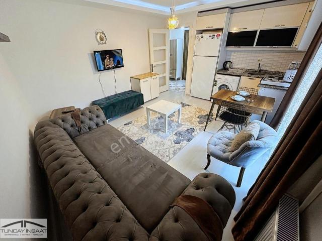 Tuncaydan Kağıthane'de Yeni Binada Cadde Yakını 2+1 Eşyalı Daire