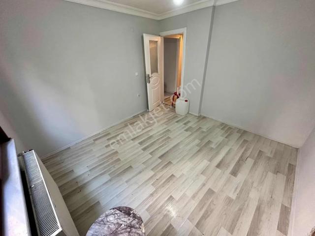 Tuncay'dan Yeni Bina Cadde Arkasında Geniş Ferah 1+1 Daire
