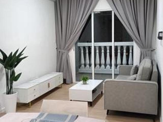 tuan 2egacy condo fully furnished 2 car park
