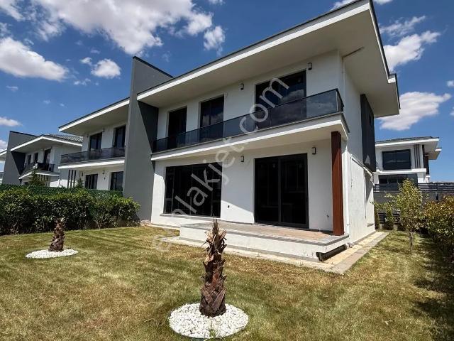 Tuana Plus Evlerinde 3+1 Satılık Villa!