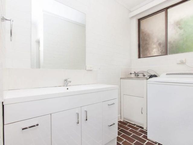 Tucked away in a quiet and well kept complex, this spacious and updated villa offers comfort, convenience, and easy living in the heart of East Maitla