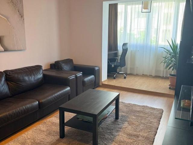 Tudor Inchiriere apartament 4 camere Str. Pandurilor