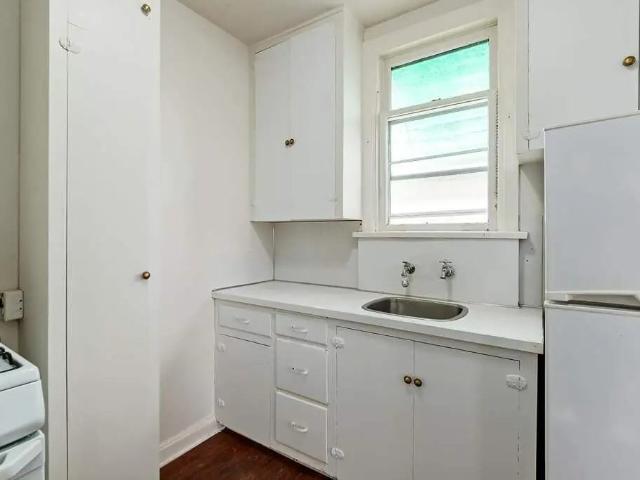Tudor Manor 1 Bedroom Apartment for Rent at 531 7 St S, Lethbridge, AB T1J 2G8 Downtown Lethbridge