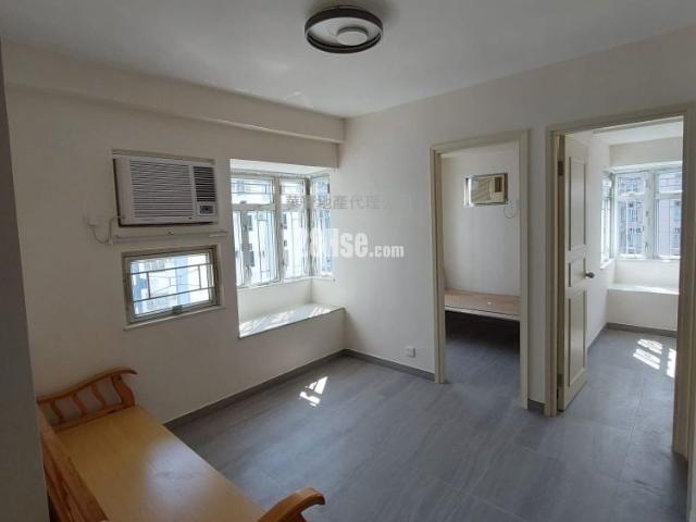 Tuen Mun Hoi Tak Gardens [Agency Ads] High Floor 8 17|17/F,Tower 1 Two Bedrooms And One Bathroom, Convenient And Practical, Open Environment, Convenient Transportation Hints