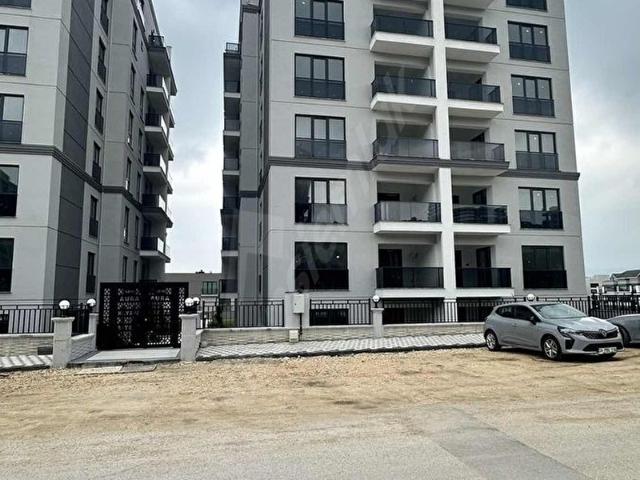 TUGAY GENCE GAYRİMENKULDEN SATILIK SIFIR ARA KAT LÜKS DAİRE