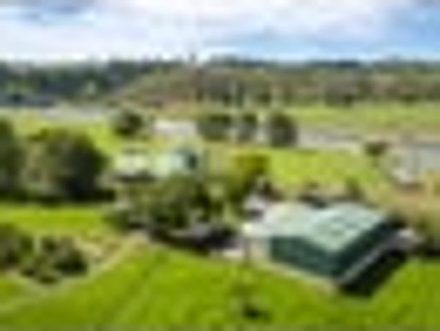 Tukituki Riverfront, Exceptional Home, Outstanding