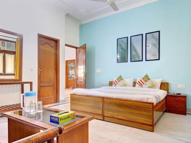 Tulip Mall 2 Bedroom 250 Sq. Mt. Apartment in Sector 46 Noida Listing ID: #10027