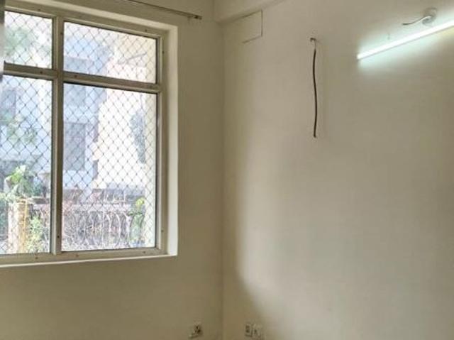 Tulip Mall 3 Bedroom 200 Sq. Mt. Builder Floor in Sector 46 Noida Listing ID: #9954