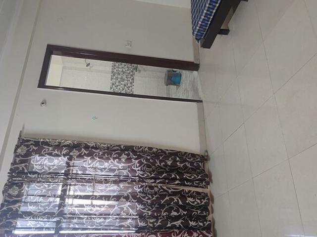 Tulip Mall 3 Bedroom 250 Sq. Mt. Builder Floor in Sector 46 Noida Listing ID: #10088