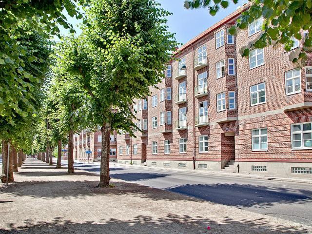 Tullgatan 12