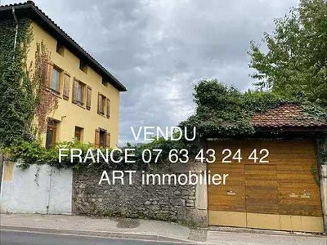 Tullins 38210 Achat / Vente immeuble au dernier étage