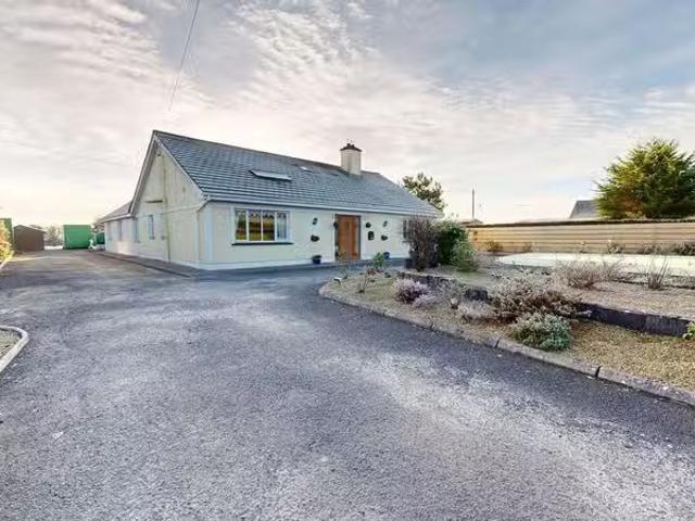Tullomoy, Stradbally, Ballyadams, Co. Laois, R32D8H1 is for sale