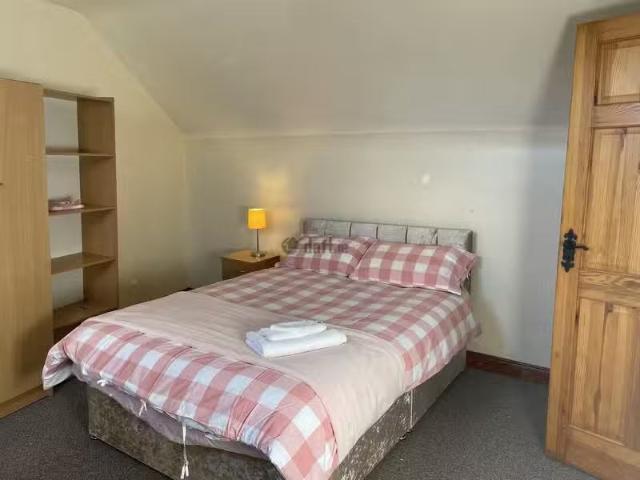 Tullyallen, Co. Louth is for rent