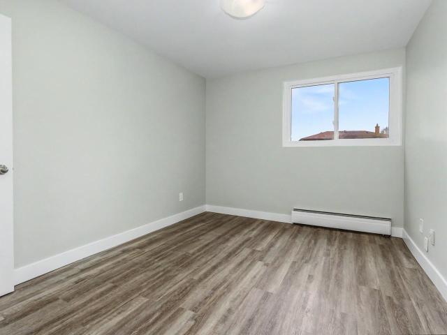 Tupper Gardens 2 Bedroom Apartment for Rent at 124 Tupper Cres, Kitchener, ON N2B 2X9 Heritage Park