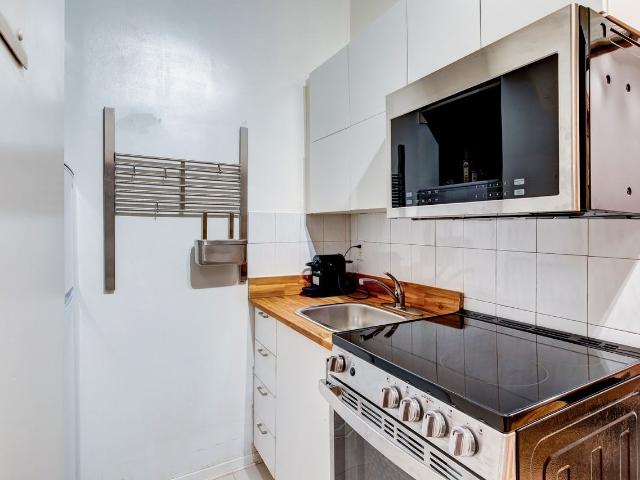 Tupper Lofts 1 Bedroom Apartment for Rent at 2150 Rue Tupper, Montréal, QC H3H 1P2