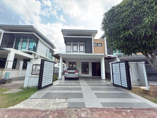 TURUN HARGAFULL RENOEndlot Double Storey Akasia Cahaya Alam SekU12