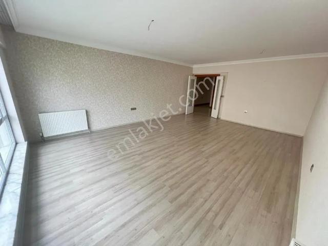 Turyap'tan Ahi Mesut Koru Elvan Sitesi Arakat 4+1 Kiralık Daire
