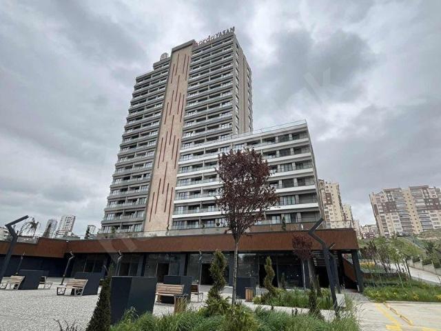 Turyap'tan Bordo Yaşamda ara kat köşe 1+1 Kiralık Daire