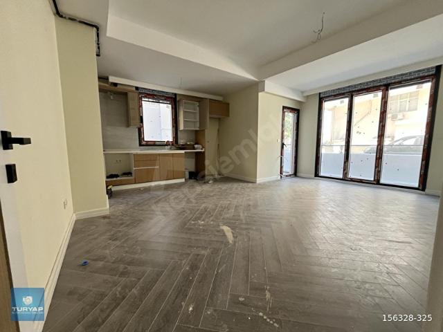 TURYAP'TAN BAĞDAT CADDESİNDE KÖŞE 1+1 BALKONLU SIFIR