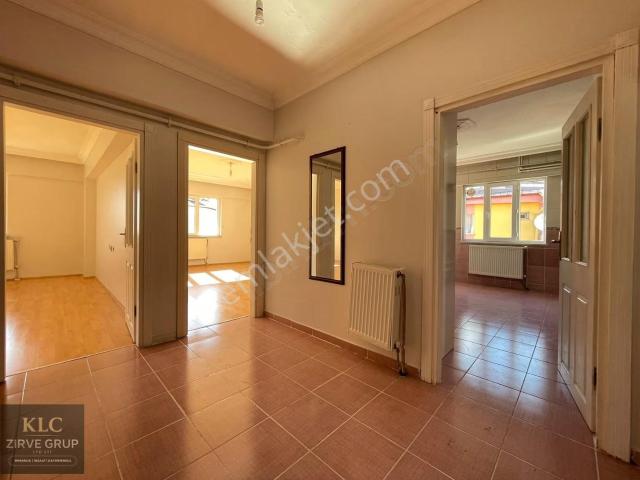 Turyap'tan Emek Mahallesi'nde Geniş Ve Kullanışlı 3+1 Kiralık