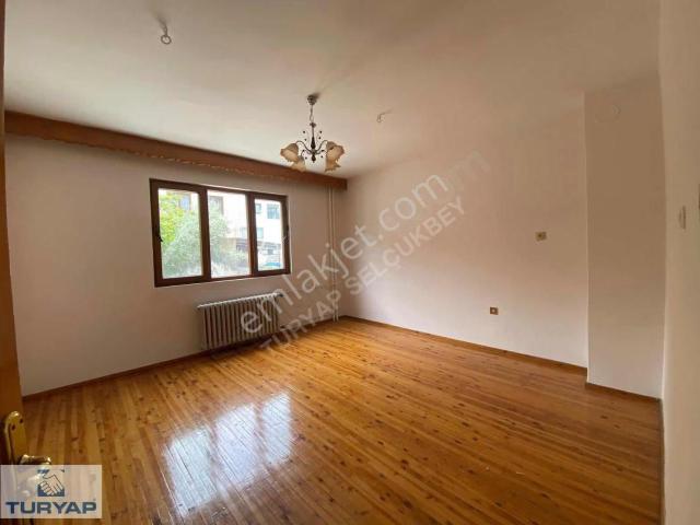 Turyap'tan Kuşpınar'da 130 M² 3+1 Kiralık Arakat Daire
