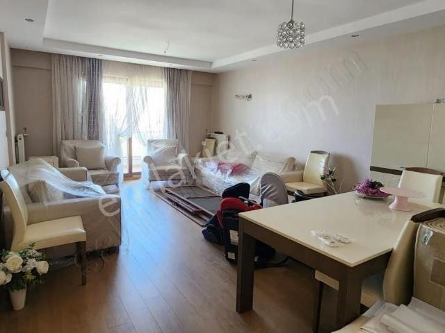 Turyaptan Noran Park Sitesinde Havuzlu 3+1 Satılık Köşe Daire