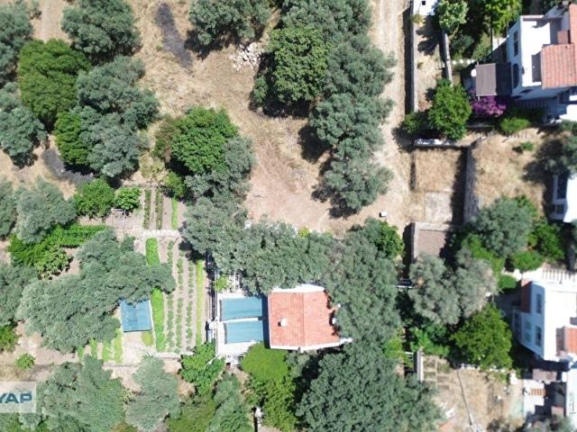 TURYAP'TAN SATILIK YENİFOÇA'DA HARİKA KONUMDA MÜSTAKİL ARSA