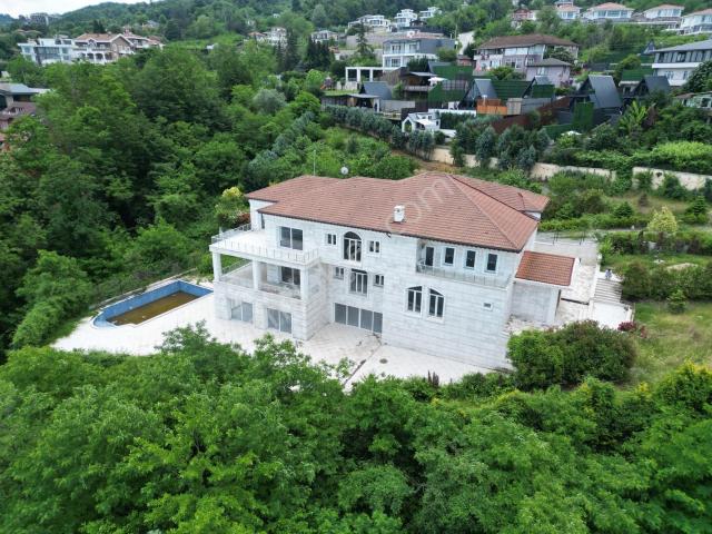 Turyaptan Sapanca Kuruçeşmede 4 Dönüm Arsada Göl Manzaralı Konak