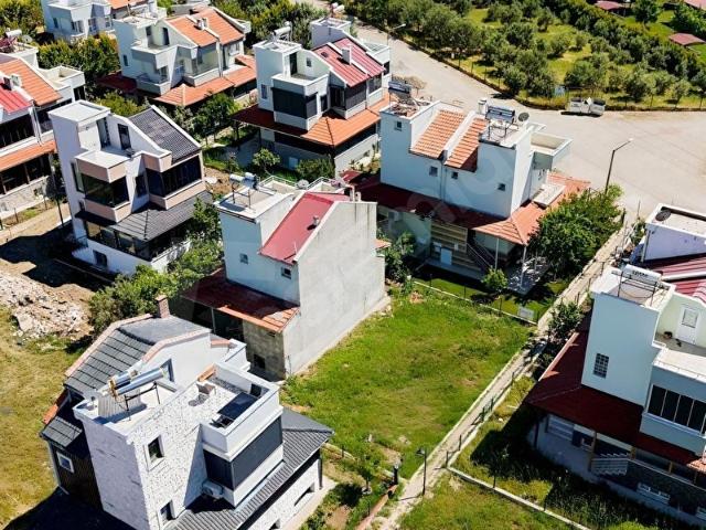 TURYAP'TAN SİTE İÇERİSİNDE VİLLA ARSASI