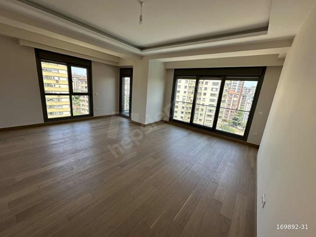 TURYAP'TAN SUADİYE BAĞDATA 150 METRE SATILK 110m2 NET SIFIR 3+1