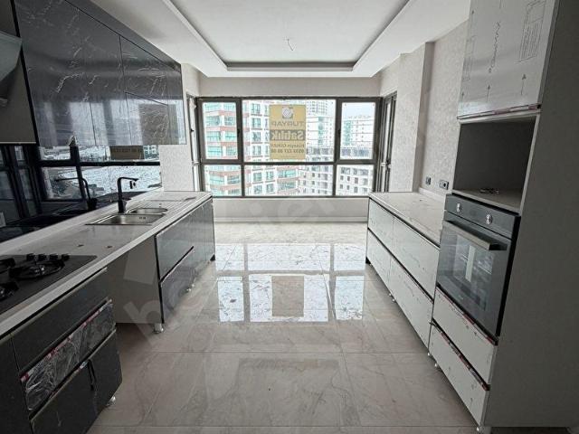 TURYAP'TAN PURSAKLAR'DA KAPALI OTOPARKLI LÜKS 4+1 SATILIK DAİRE
