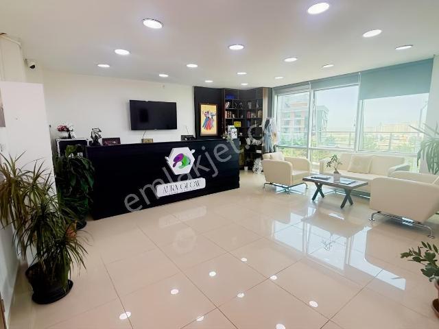 Turyap'tan Real Towers Plaza'da 200 M² Teraslı Satılık Ofis