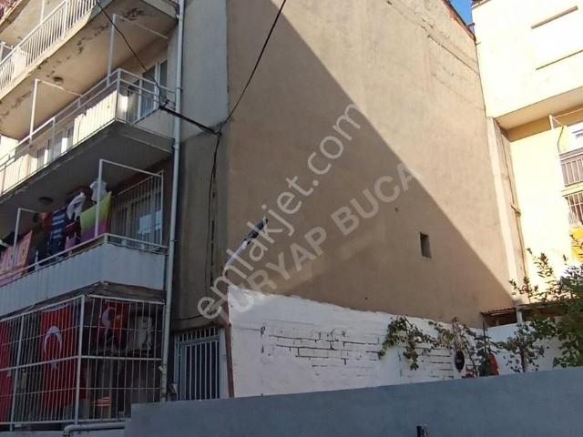 Turyap'tan Y.kemer Meydan Yakını 5 Daire 1 Dükkan Komple Bina